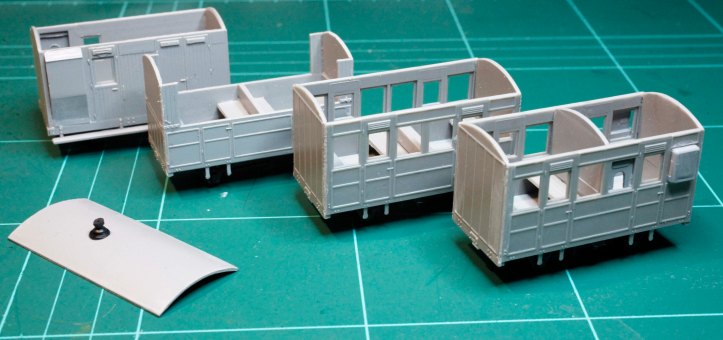 ParksideDundas VoR Coaches and Brake Van