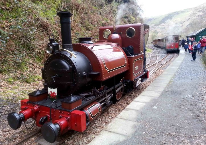 Running Round at Nant Gwernol 1