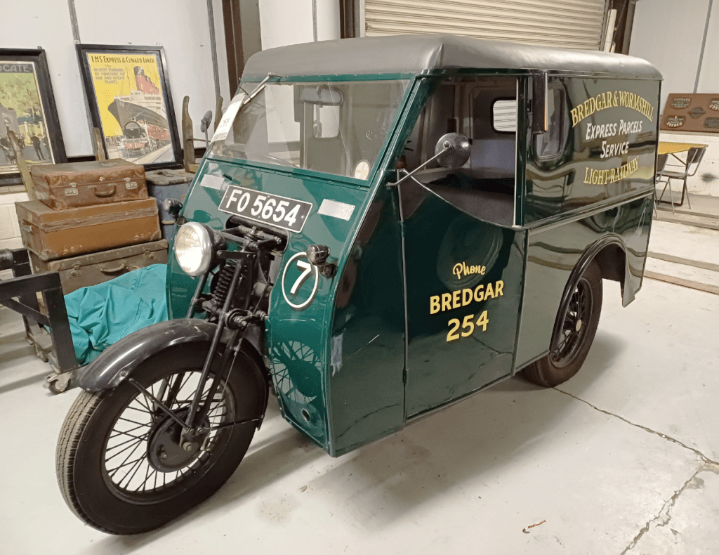 reliant-3-wheel-delivery-van