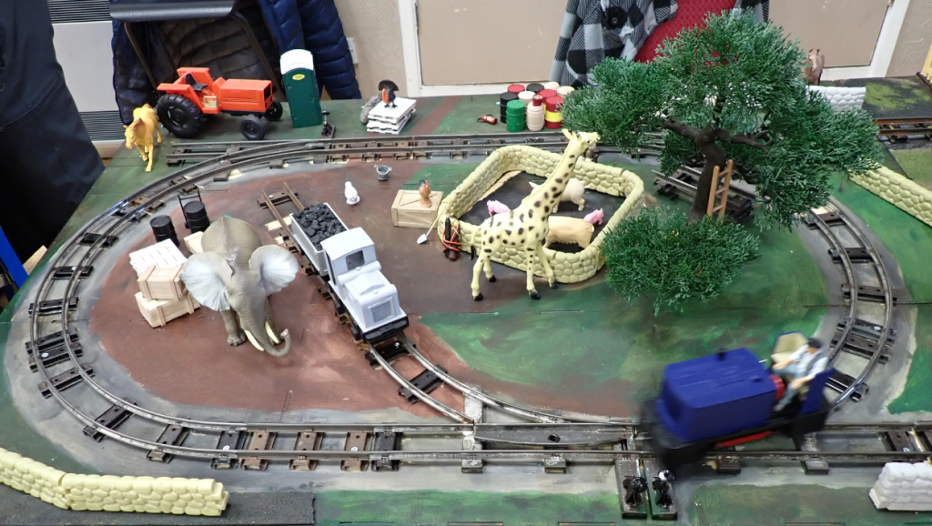 Hill Farm SM32 model railway layout